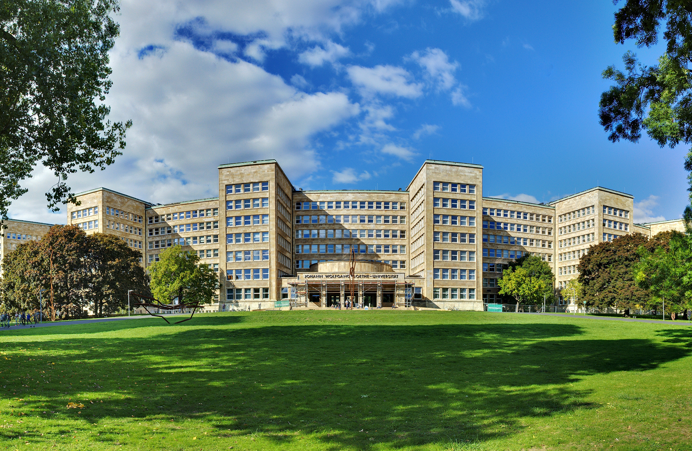 Johann Wolfgang Goethe Universität in Frankfurt, Hauptgebäude